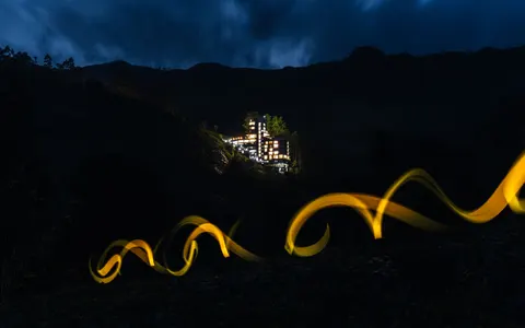 Light Painting 4K Wallpaper · abstract · 3840×2400