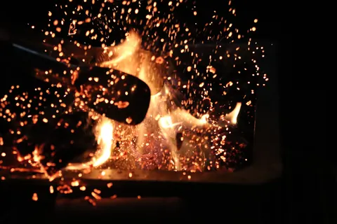 Glowing Particles 4K Wallpaper · abstract · 3840×2560