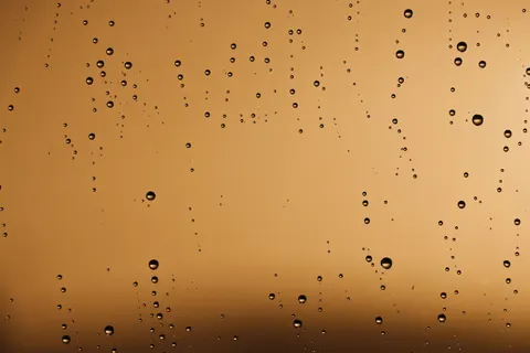Oil Bubbles 4K Wallpaper · abstract · 3840×2560