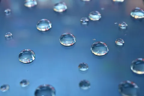 Oil Bubbles 4K Wallpaper · abstract · 3840×2560