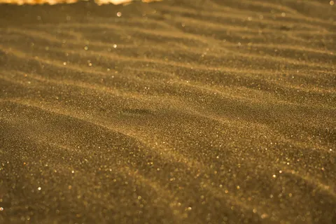 Sand Ripples 4K Wallpaper · minimal · 3840×2560