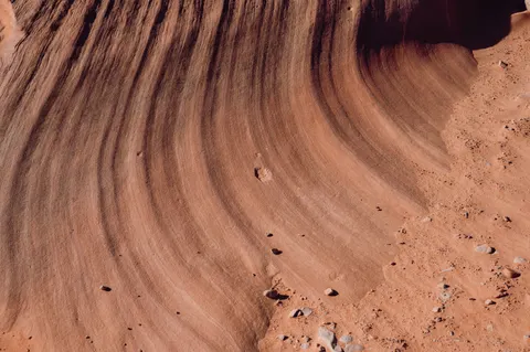 Sand Ripples 4K Wallpaper · minimal · 3840×2555