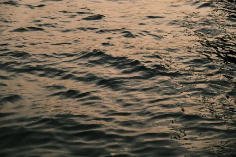 Sand Ripples 4K Wallpaper · minimal · 3840×2560