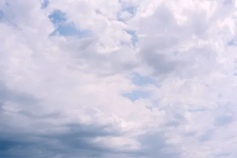 Pastel Sky 4K Wallpaper · minimal · 3840×2563