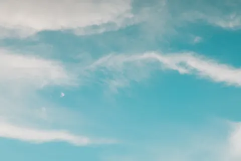 Pastel Sky 4K Wallpaper · minimal · 3840×2560