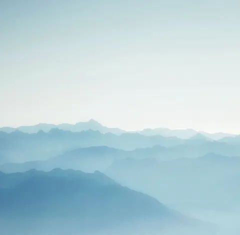 Foggy Minimal 4K Wallpaper · minimal · 3840×3757
