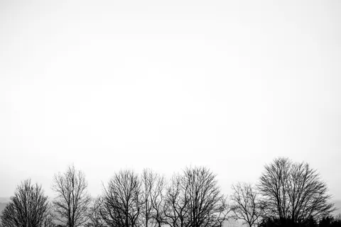 Foggy Minimal 4K Wallpaper · minimal · 3840×2560