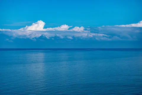 Still Water 4K Wallpaper · minimal · 3840×2560