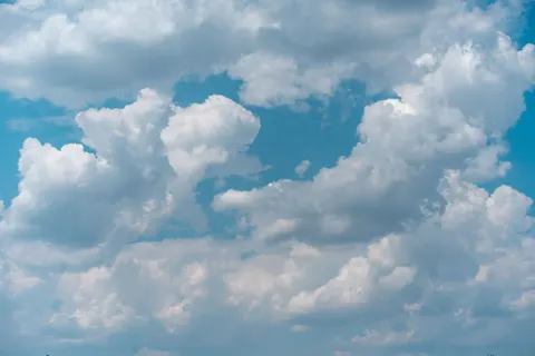 Pastel Clouds 4K Wallpaper · minimal · 3840×2560