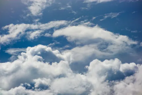 Pastel Clouds 4K Wallpaper · minimal · 3840×2560