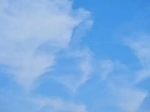 Fond d'écran Nuages pastel 4K · minimal · 3840×2880