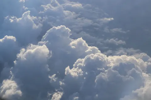 Pastel Clouds 4K Wallpaper · minimal · 3840×2560