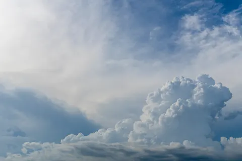 Pastel Clouds 4K Wallpaper · minimal · 3840×2560