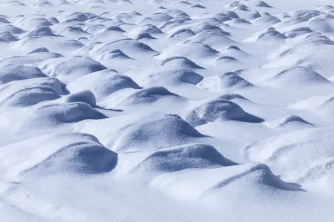 Snow Field 4K Wallpaper · minimal · 3840×2560