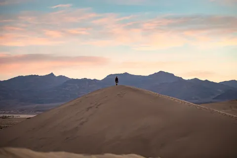 Dune Sunset 4K Wallpaper · minimal · 3840×2560