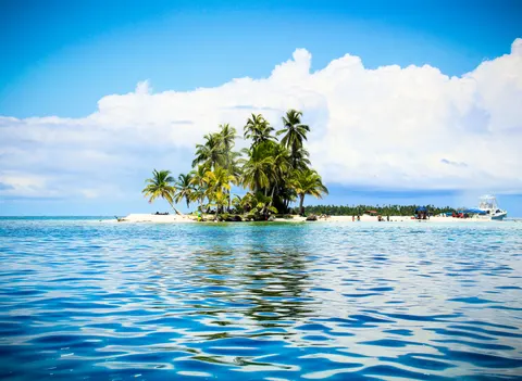 Tropical Paradise 4K Wallpaper · tropical · 3840×2809