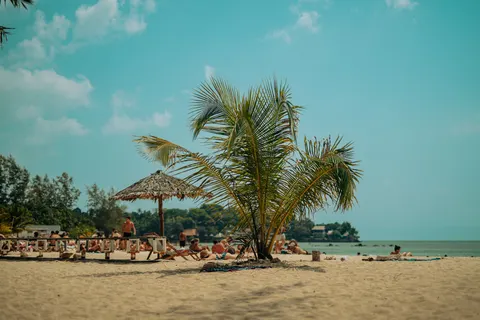 Tropical Paradise 4K Wallpaper · tropical · 3840×2560