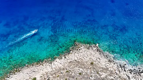 Tropical Island 4K Wallpaper · tropical · 3840×2160