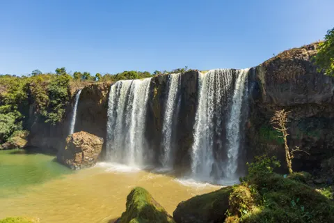 Tropical Falls 4K Wallpaper · tropical · 3840×2560