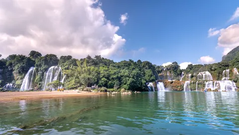Tropical Falls 4K Wallpaper · tropical · 3840×2169
