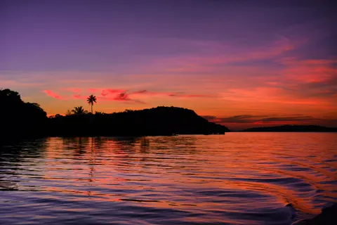 Tropical Sunset 4K Wallpaper · tropical · 3840×2560
