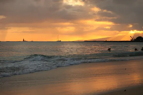 Tropical Sunset 4K Wallpaper · tropical · 3840×2560