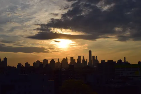 Fondo de pantalla Skyline de Nueva York 4K · city · 3840×2560