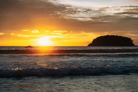 Tropical Sunset 4K Wallpaper · tropical · 3840×2560