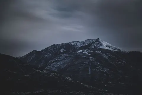 Dark Mountains 4K Wallpaper · dark · 3840×2560