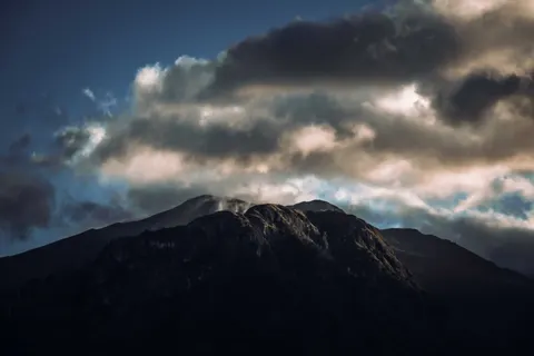 Dark Mountains 4K Wallpaper · dark · 3840×2560