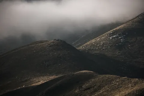 Dark Mountains 4K Wallpaper · dark · 3840×2560