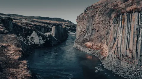 Iceland Falls 4K Wallpaper · waterfall · 3840×2160