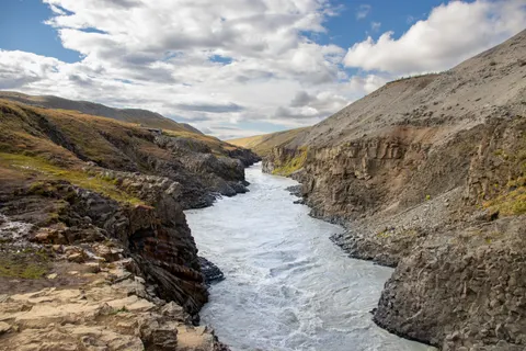 Iceland Falls 4K Wallpaper · waterfall · 3840×2560