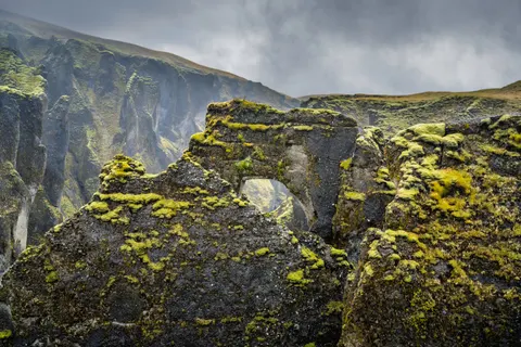 Iceland Falls 4K Wallpaper · waterfall · 3840×2560