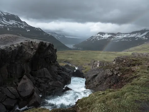 Iceland Falls 4K Wallpaper · waterfall · 3840×2880