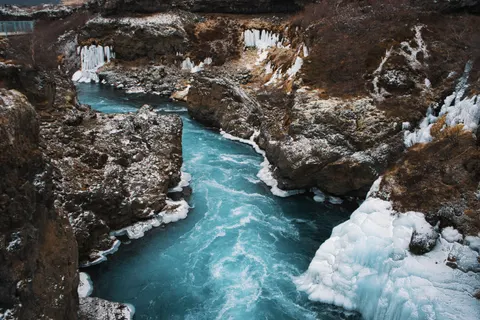 Iceland Falls 4K Wallpaper · waterfall · 3840×2560