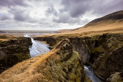 Iceland Falls 4K Wallpaper · waterfall · 3840×2560