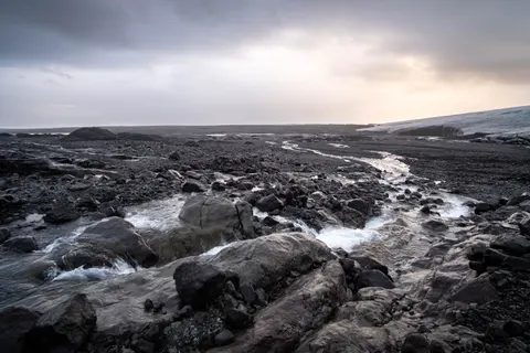 Iceland Falls 4K Wallpaper · waterfall · 3840×2560