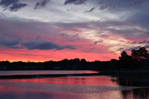 Pink Sunset 4K Wallpaper · sunset · 3840×2561