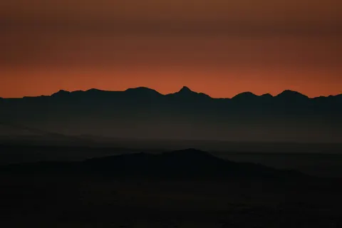Sunset Mountains 4K Wallpaper · sunset · 3840×2560