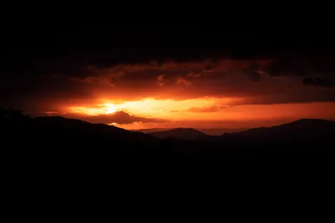 Sunset Mountains 4K Wallpaper · sunset · 3840×2561