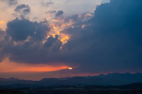 Sunset Mountains 4K Wallpaper · sunset · 3840×2560