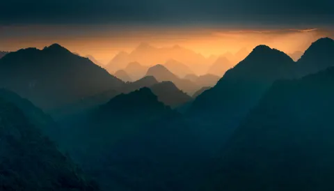 Sunset Mountains 4K Wallpaper · sunset · 3840×2195