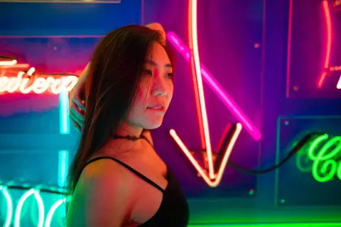Neon Lights 4K Wallpaper · neon · 3840×2560