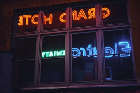 Neon Lights 4K Wallpaper · neon · 3840×2560
