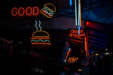 Neon Lights 4K Wallpaper · neon · 3840×2553