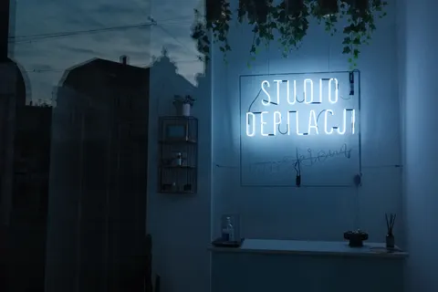Neon Sign 4K Wallpaper · neon · 3840×2560