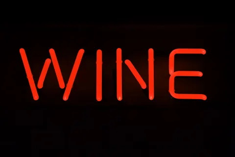 Neon Sign 4K Wallpaper · neon · 3840×2560