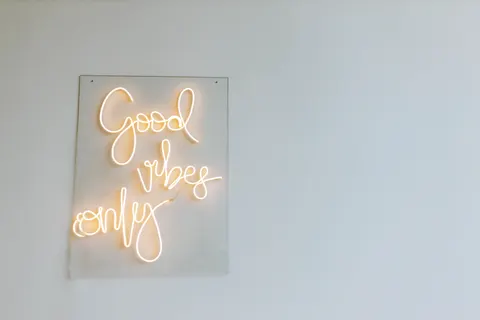 Neon Sign 4K Wallpaper · neon · 3840×2560