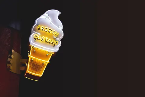 Neon Sign 4K Wallpaper · neon · 3840×2560